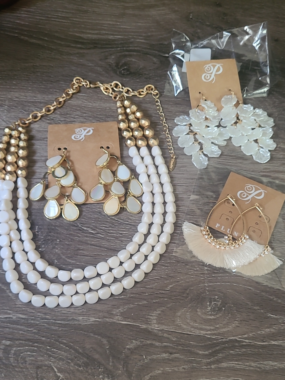 Plunder Ivory and Gold Statement Necklace with 3 Sets of Matching Earrings